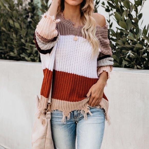 Sweaters - New Mocha Distressed Crop Sweater m/l
